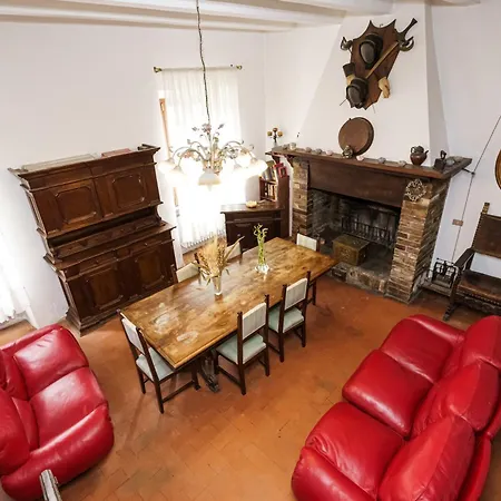 Il Fortino Di San Francesco Collestrada